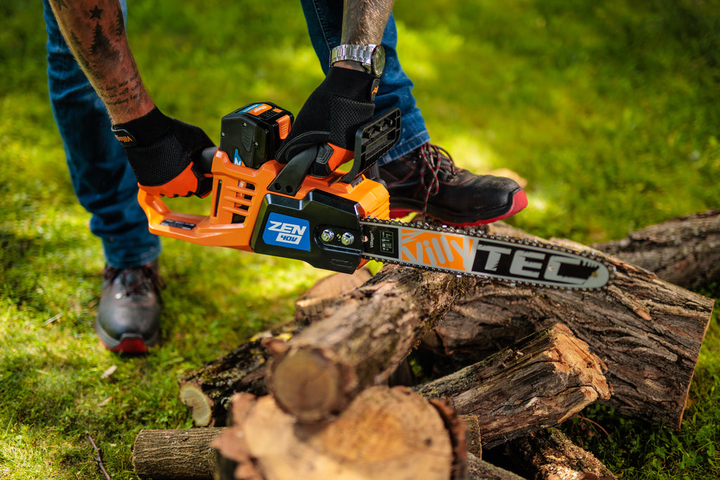 Zen CS 3540 cordless chainsaw