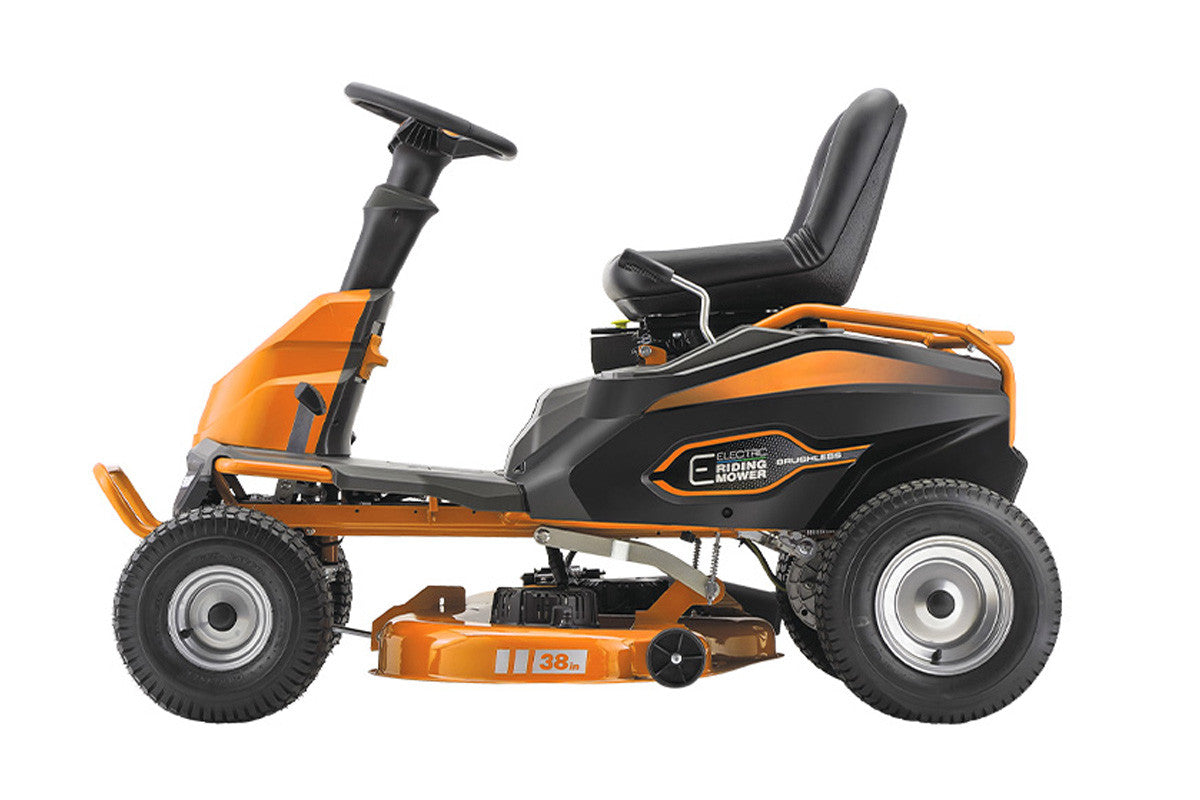 CAPRICORN 38 electric ride-on mower