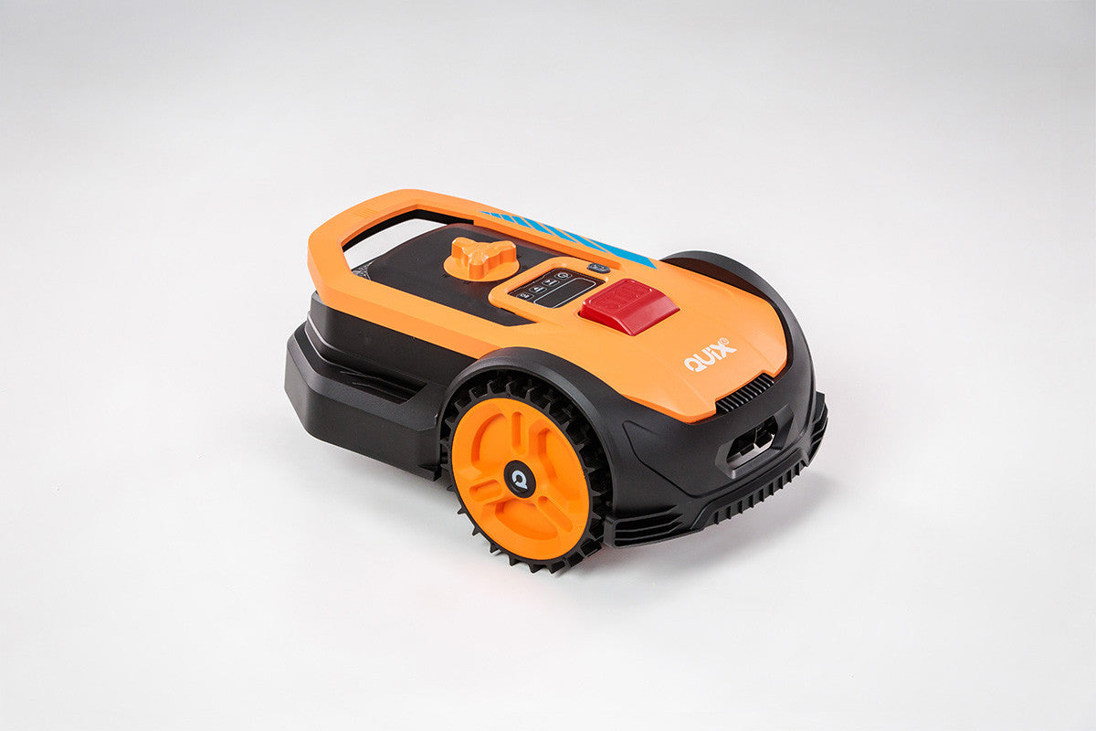 QUIX XS robot mower
