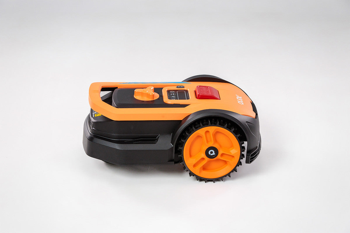 QUIX XS robot mower