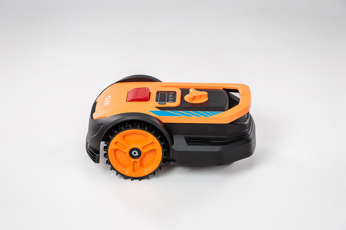 QUIX XS robot mower