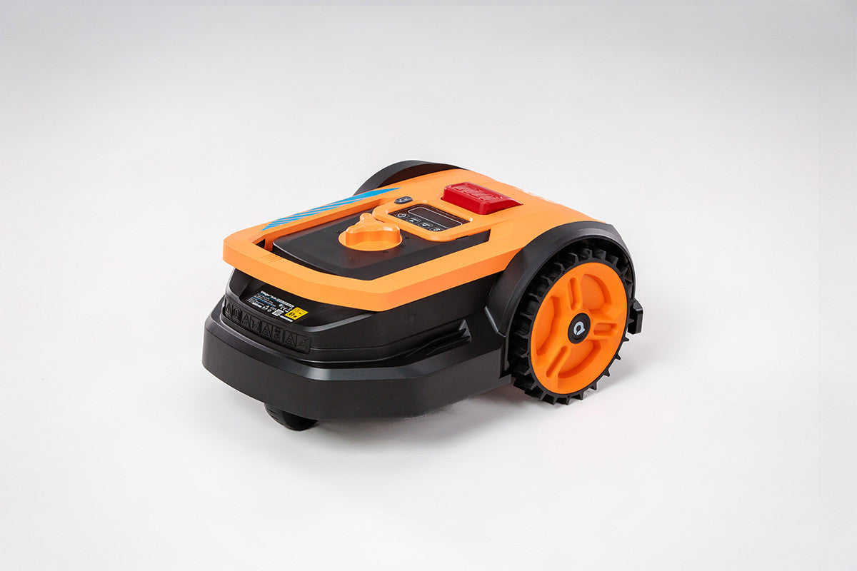 QUIX XS robot mower
