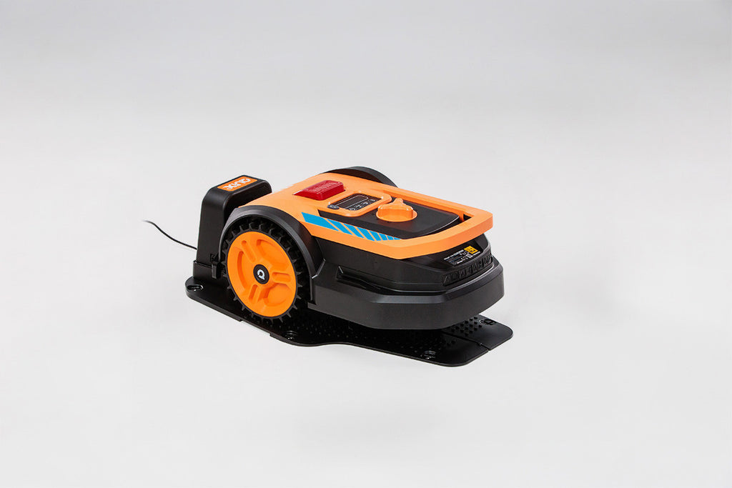 QUIX XS robot mower