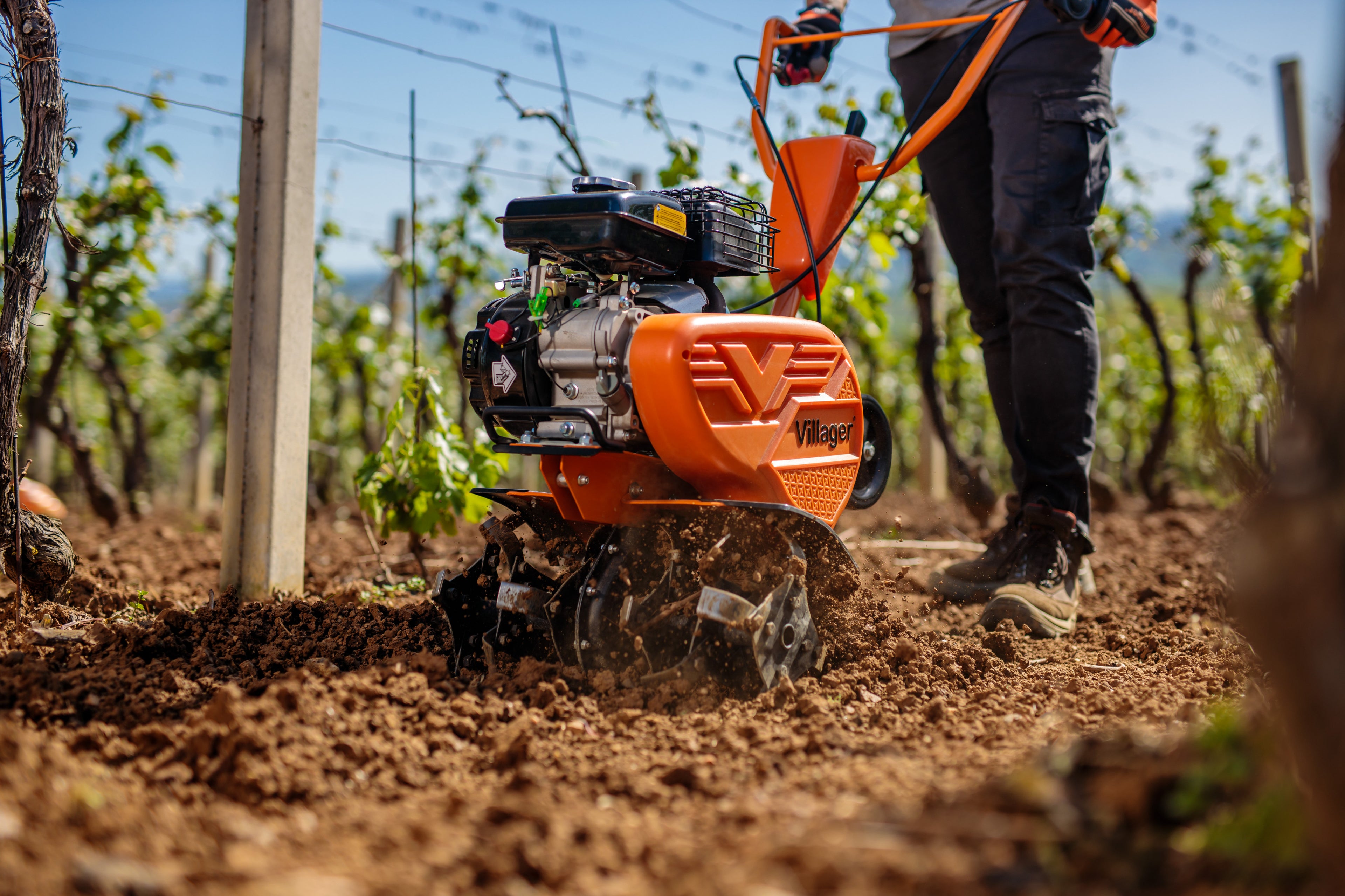 VTB 4310 V tiller