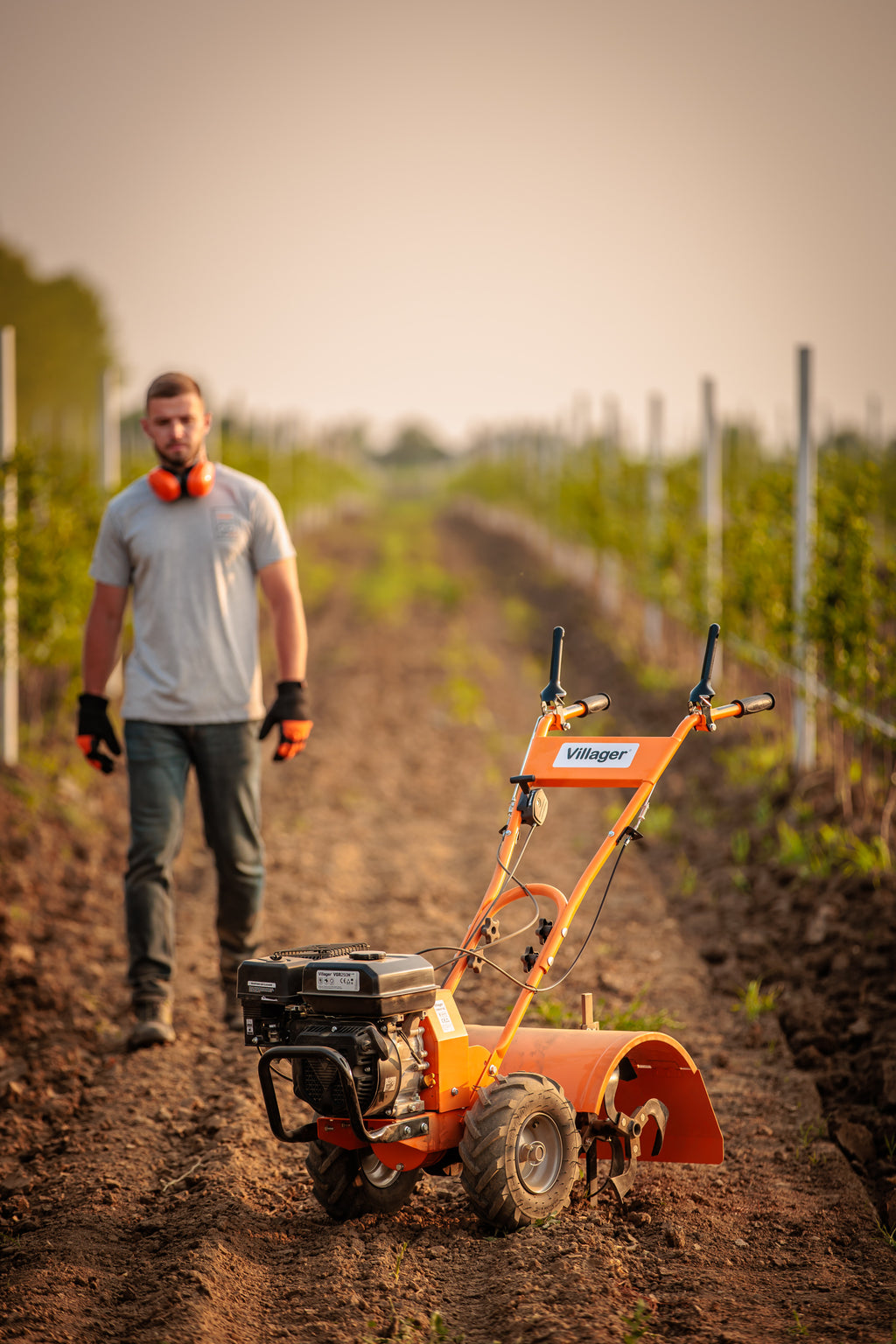 VTB 4811 VC rotary tiller